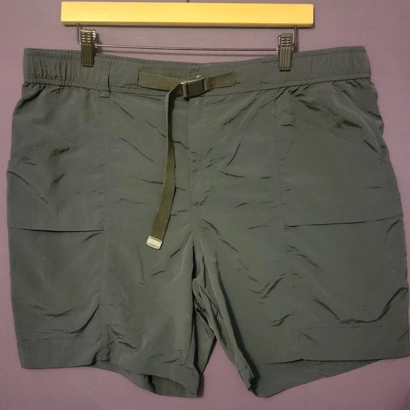 Men's Black Eddie Bauer Shorts. Size XL - Picture 1 of 7
